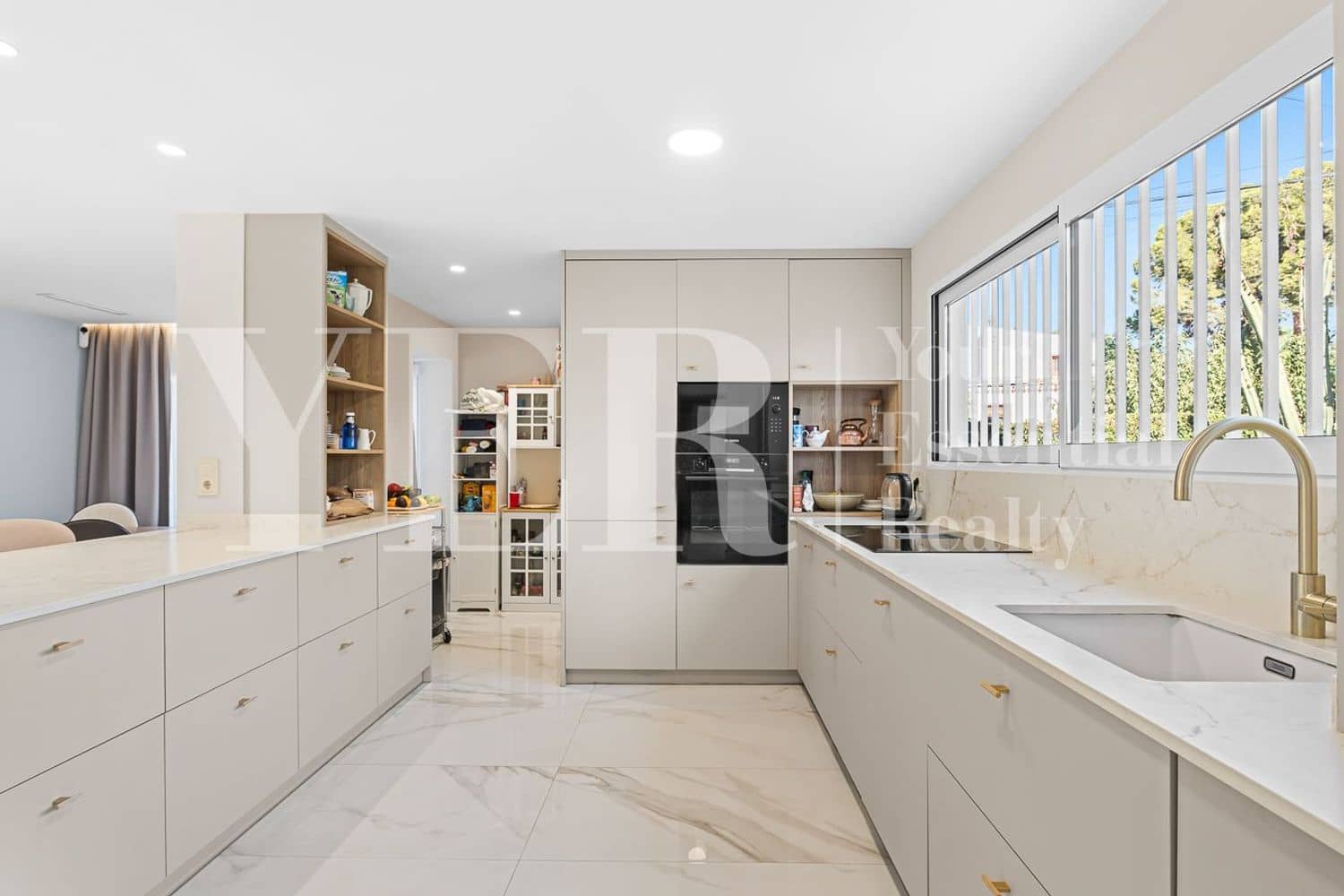 7 soverom Villa til salgs i San Juan de Alicante / Sant Joan d'Alacant med svømmebasseng garasje - € 1 370 000 (Ref: 10154476)