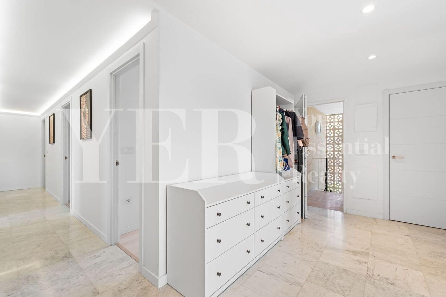 7 soverom Villa til salgs i San Juan de Alicante / Sant Joan d'Alacant med svømmebasseng garasje - € 1 370 000 (Ref: 10154476)
