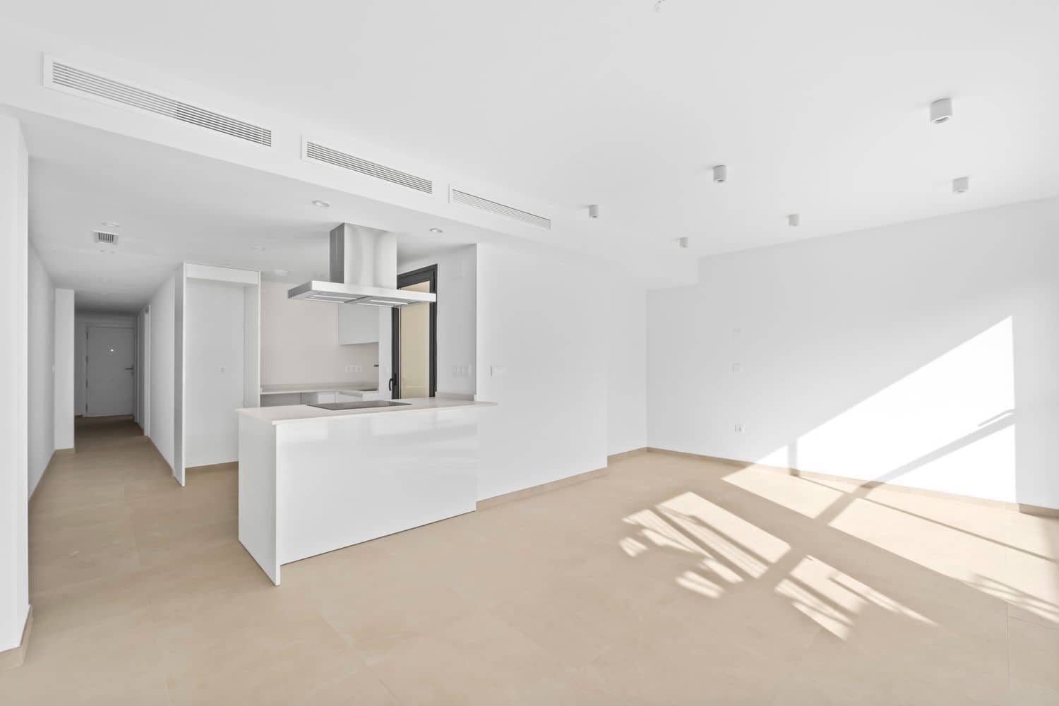 Apartamento de 2 habitaciones en Alicante / Alacant ciudad en alquiler con piscina garaje - 1.550 € (Ref: 10157118)