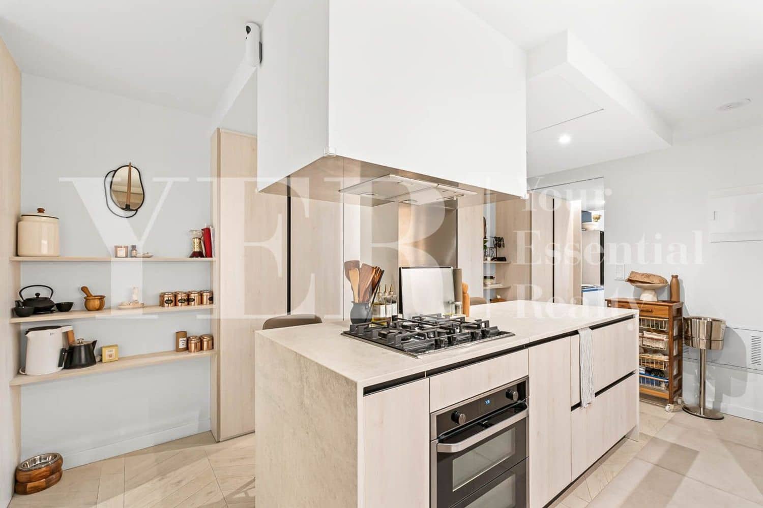 3 bedroom Apartment for sale in Alicante / Alacant city with garage - € 799,000 (Ref: 10157120)