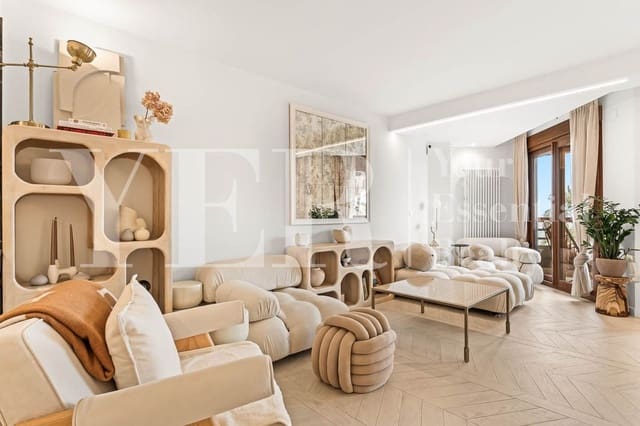 3 sovrum Lägenhet till salu i Casco Antiguo - Sant Cruz - Ayuntamiento, Alicante stad med garage - 799 000 € (Ref: 10157120)
