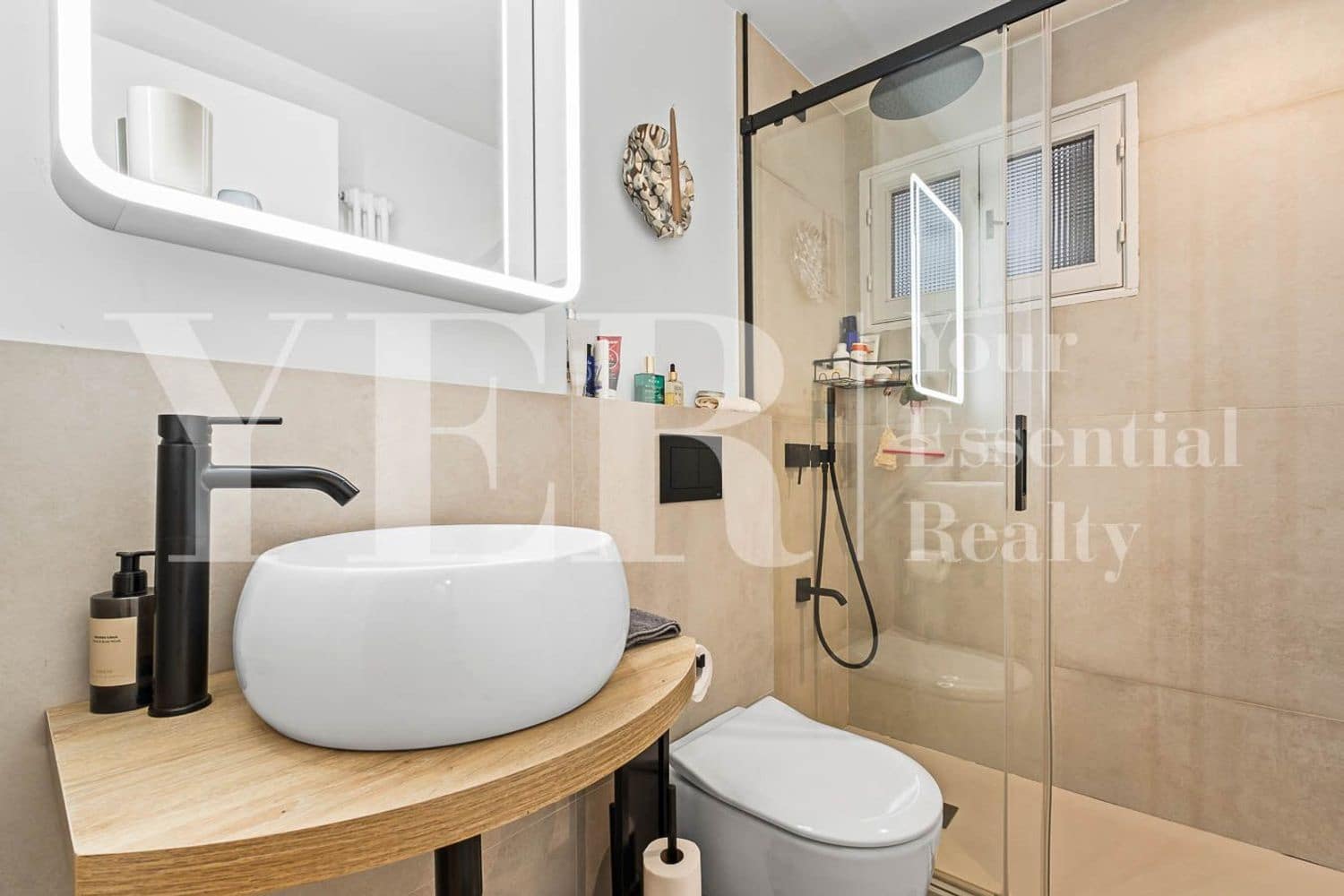 3 bedroom Apartment for sale in Alicante / Alacant city with garage - € 799,000 (Ref: 10157120)