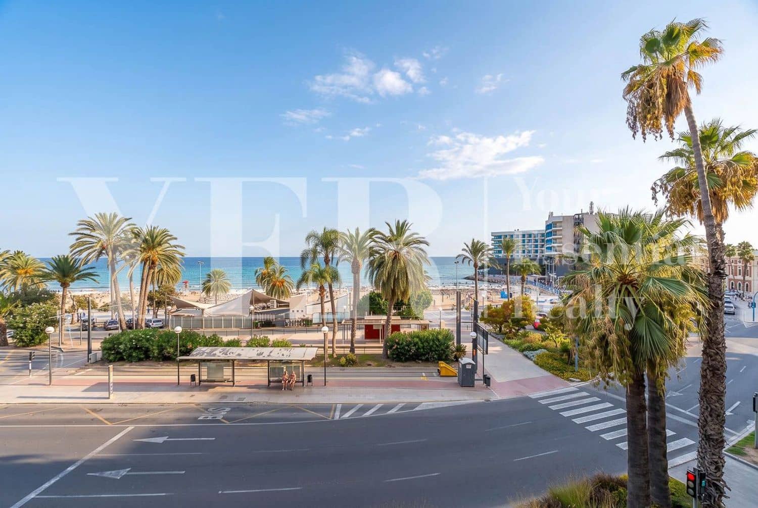 3 bedroom Apartment for sale in Alicante / Alacant city with garage - € 799,000 (Ref: 10157120)