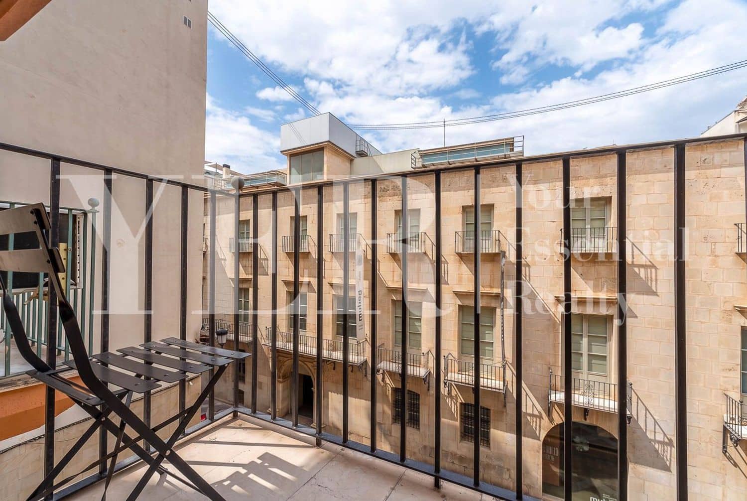 3 bedroom Apartment for sale in Alicante / Alacant city with garage - € 799,000 (Ref: 10157120)