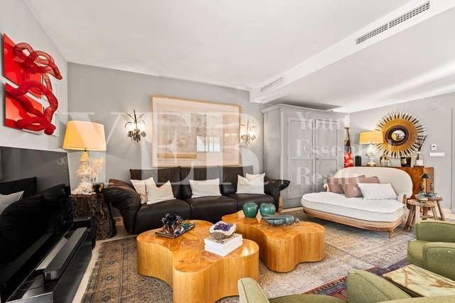 4 makuuhuone Omakotitalo myytävänä paikassa Playa de Muchavista, El Campello mukana uima-altaan 
autotalli - 890 000 € (Ref: 10157123)
