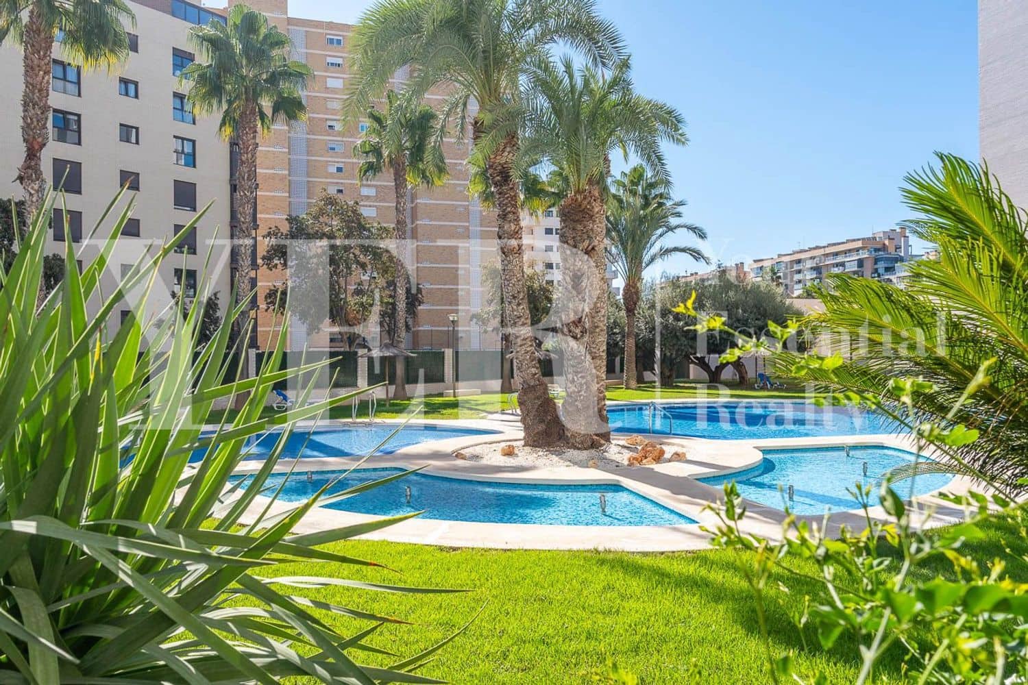 2 slaapkamer Appartement te koop in Alicante stad met zwembad garage - € 535.000 (Ref: 10157124)