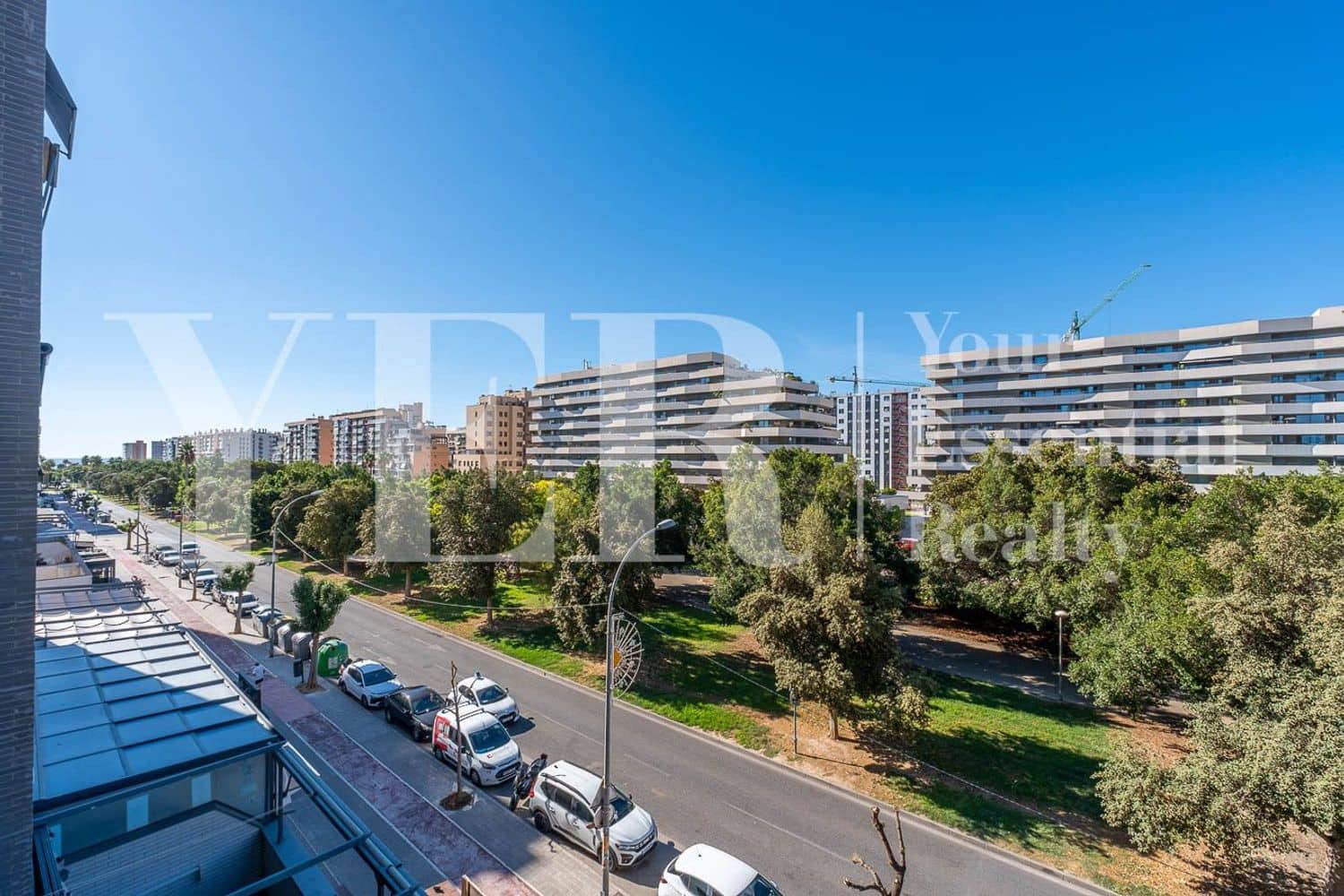 2 slaapkamer Appartement te koop in Alicante stad met zwembad garage - € 535.000 (Ref: 10157124)