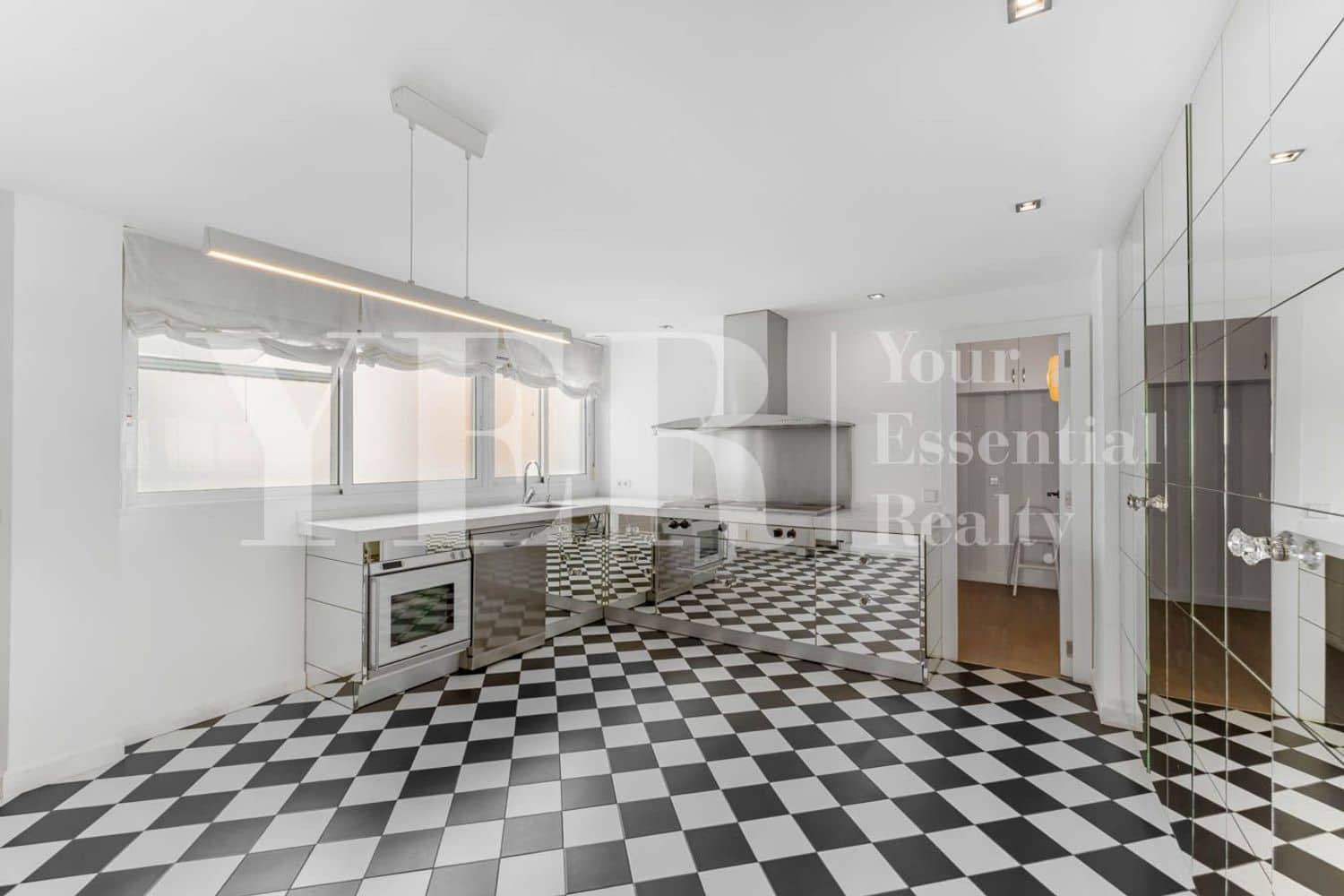4 chambre Appartement à vendre à Alicante ville avec garage - 1 200 000 € (Ref: 10157125)