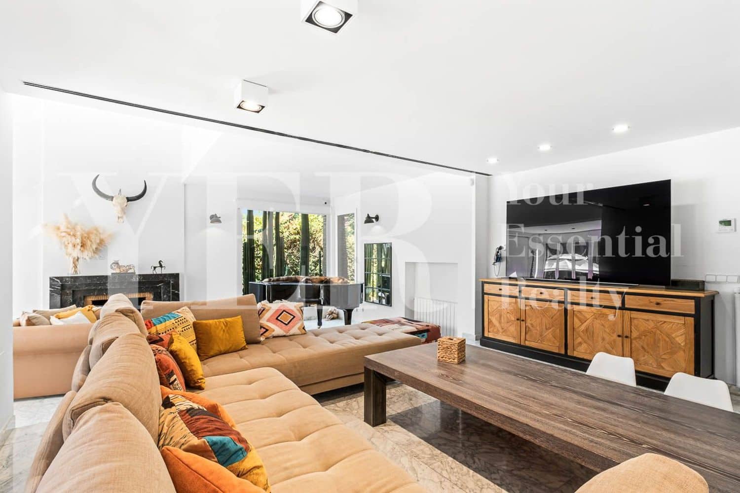 6 bedroom Villa for sale in Muchamiel / Mutxamel with garage - € 999,000 (Ref: 10157127)