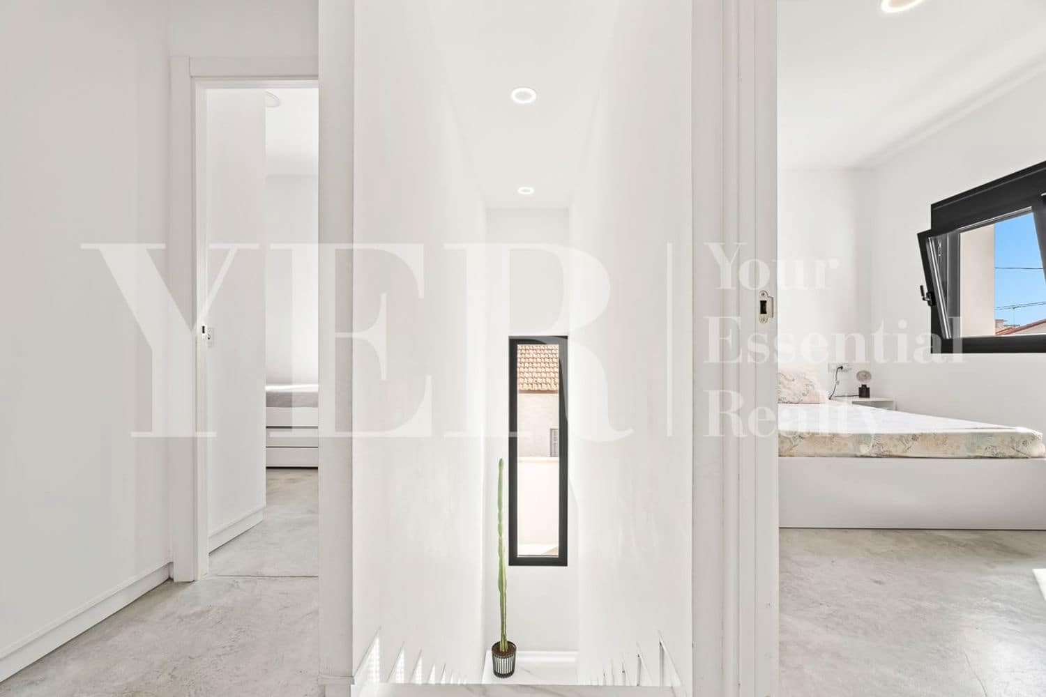 7 soverom Villa til salgs i Alicante by med svømmebasseng garasje - € 999 000 (Ref: 10157129)