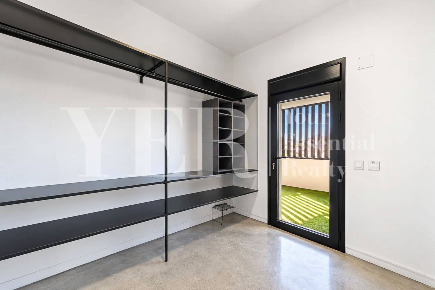 7 soverom Villa til salgs i Alicante by med svømmebasseng garasje - € 999 000 (Ref: 10157129)