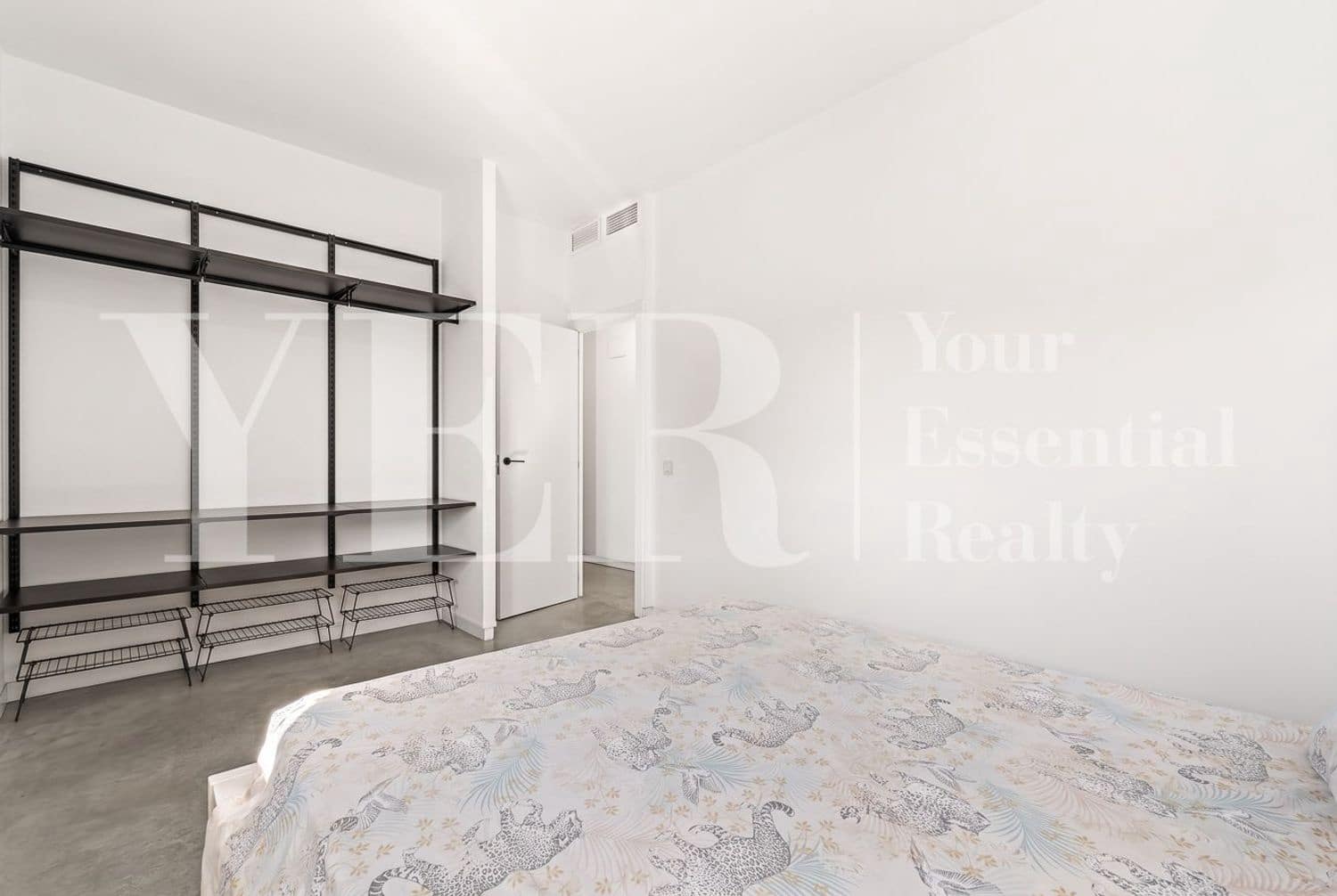 7 soverom Villa til salgs i Alicante by med svømmebasseng garasje - € 999 000 (Ref: 10157129)