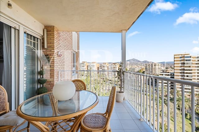 Apartamento de 3 habitaciones en Playa de Muchavista, El Campello en venta con piscina garaje - 450.000 € (Ref: 10176148)
