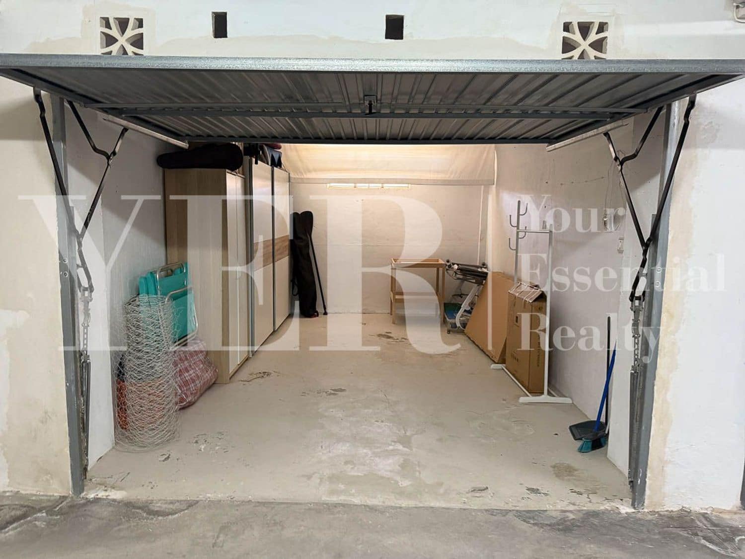 Garage til salg i Alicante by - € 40.000 (Ref: 10176149)
