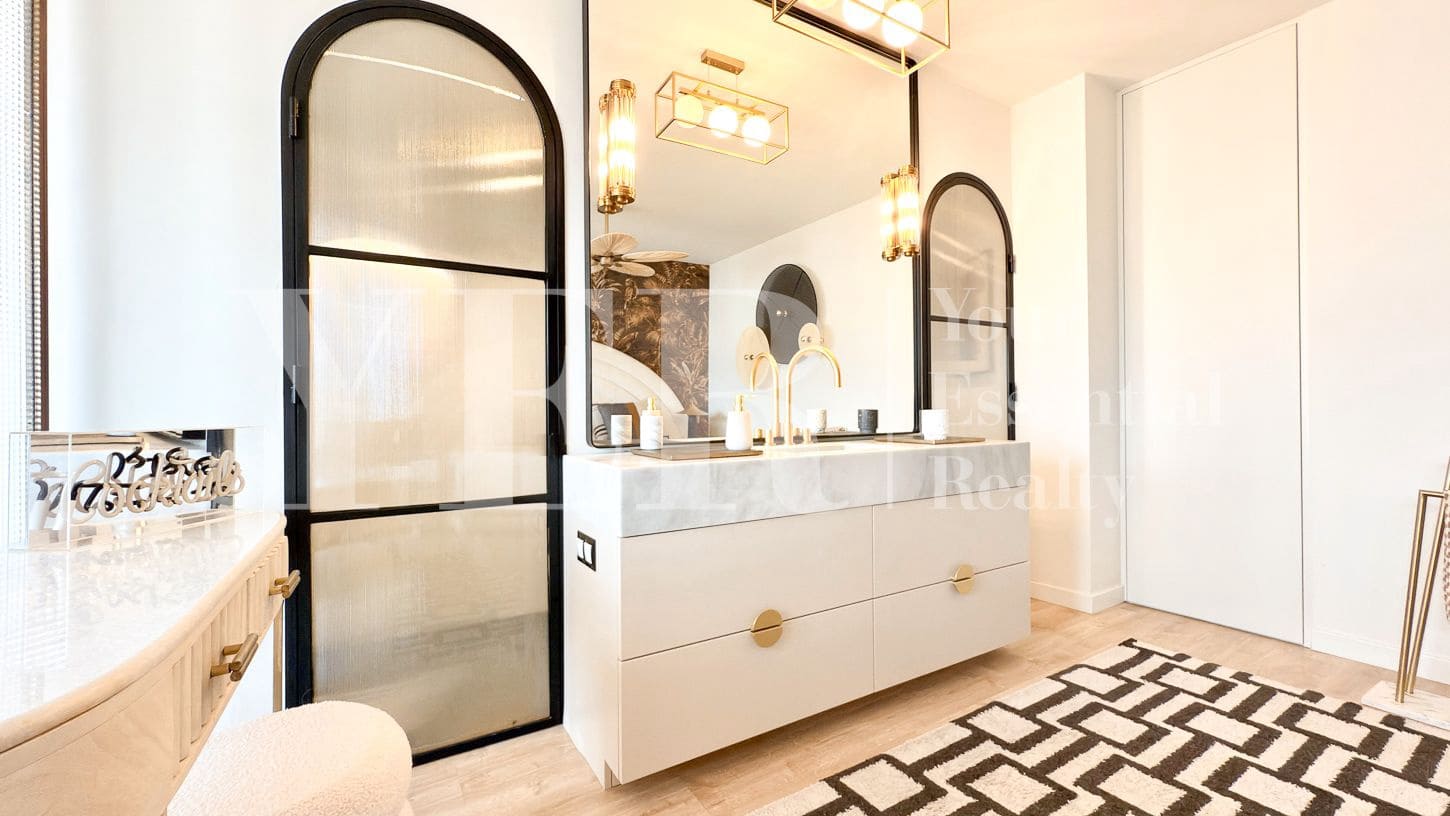 3 sypialnia Penthouse na sprzedaż w Miasto Alicante / Alacant z basenem garażem - 950 000 € (Ref: 8799461)