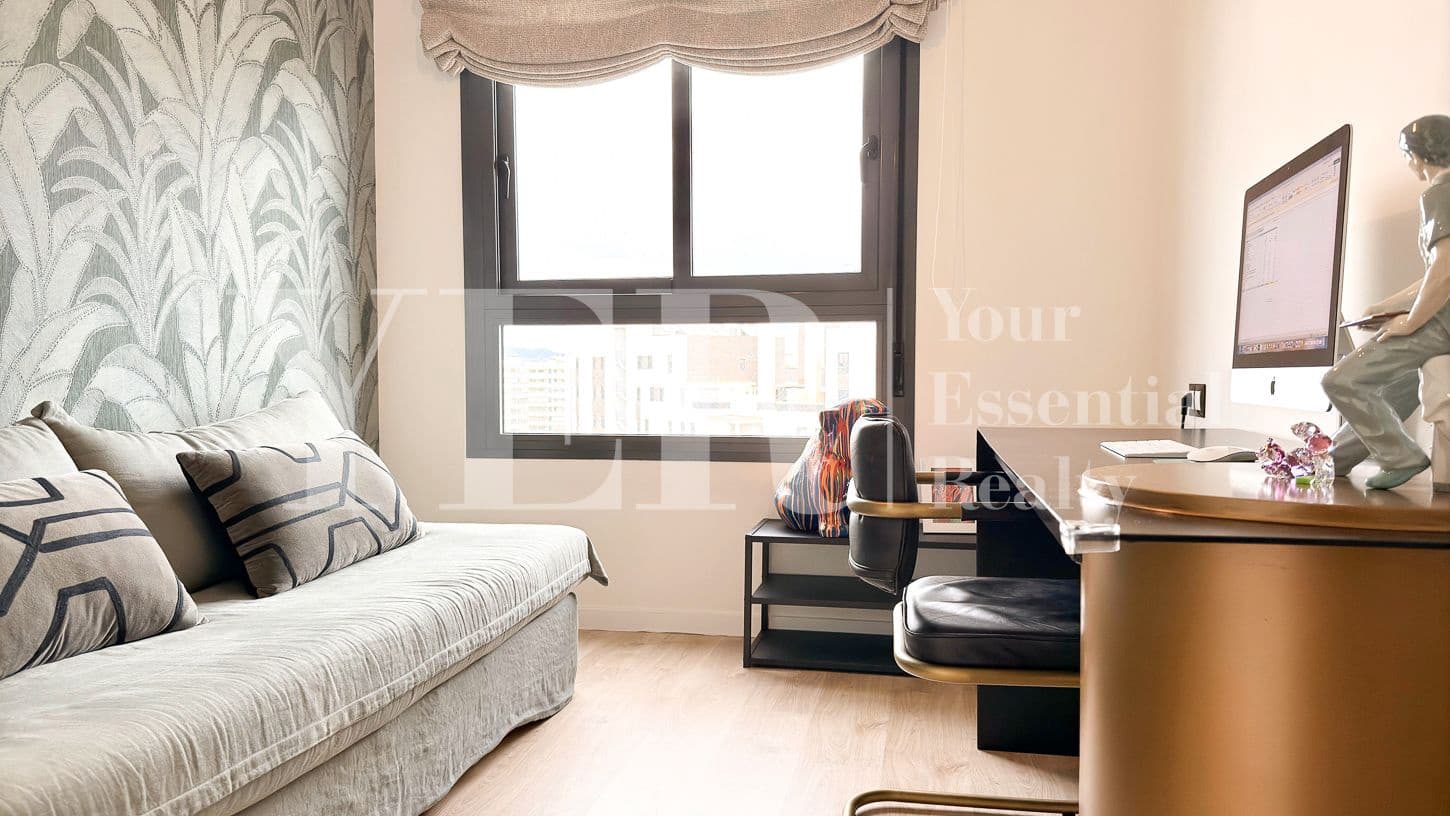 3 sypialnia Penthouse na sprzedaż w Miasto Alicante / Alacant z basenem garażem - 950 000 € (Ref: 8799461)