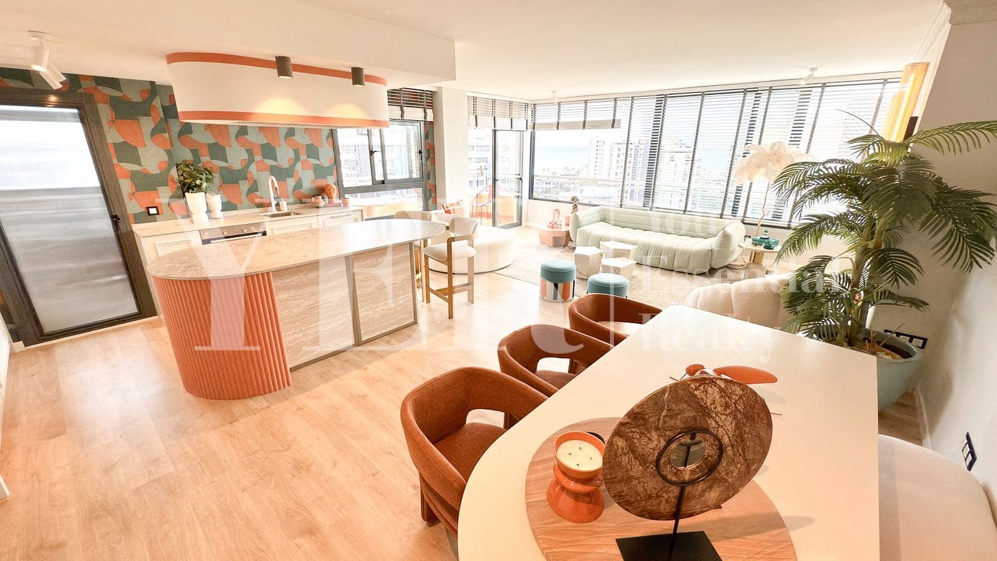 3 sypialnia Penthouse na sprzedaż w Miasto Alicante / Alacant z basenem garażem - 950 000 € (Ref: 8799461)