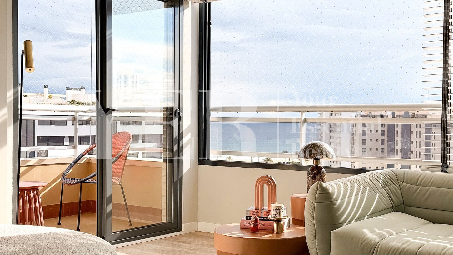 3 sypialnia Penthouse na sprzedaż w Miasto Alicante / Alacant z basenem garażem - 950 000 € (Ref: 8799461)