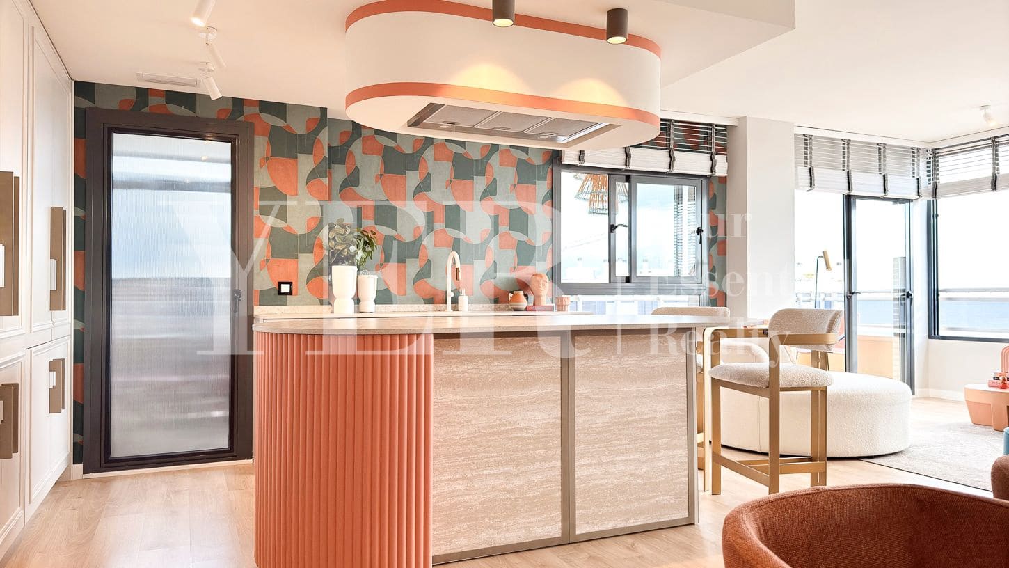 3 sypialnia Penthouse na sprzedaż w Miasto Alicante / Alacant z basenem garażem - 950 000 € (Ref: 8799461)