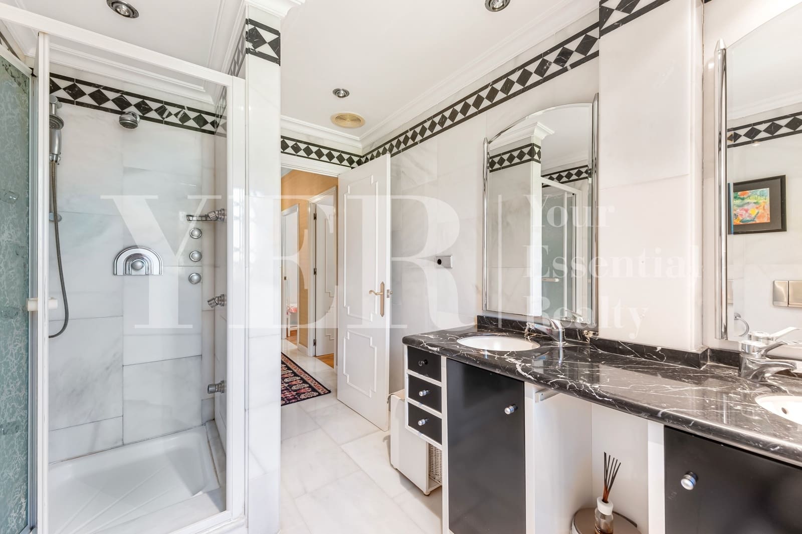 6 soveværelse Villa til salg i Elche / Elx med swimmingpool garage - € 735.000 (Ref: 8799471)