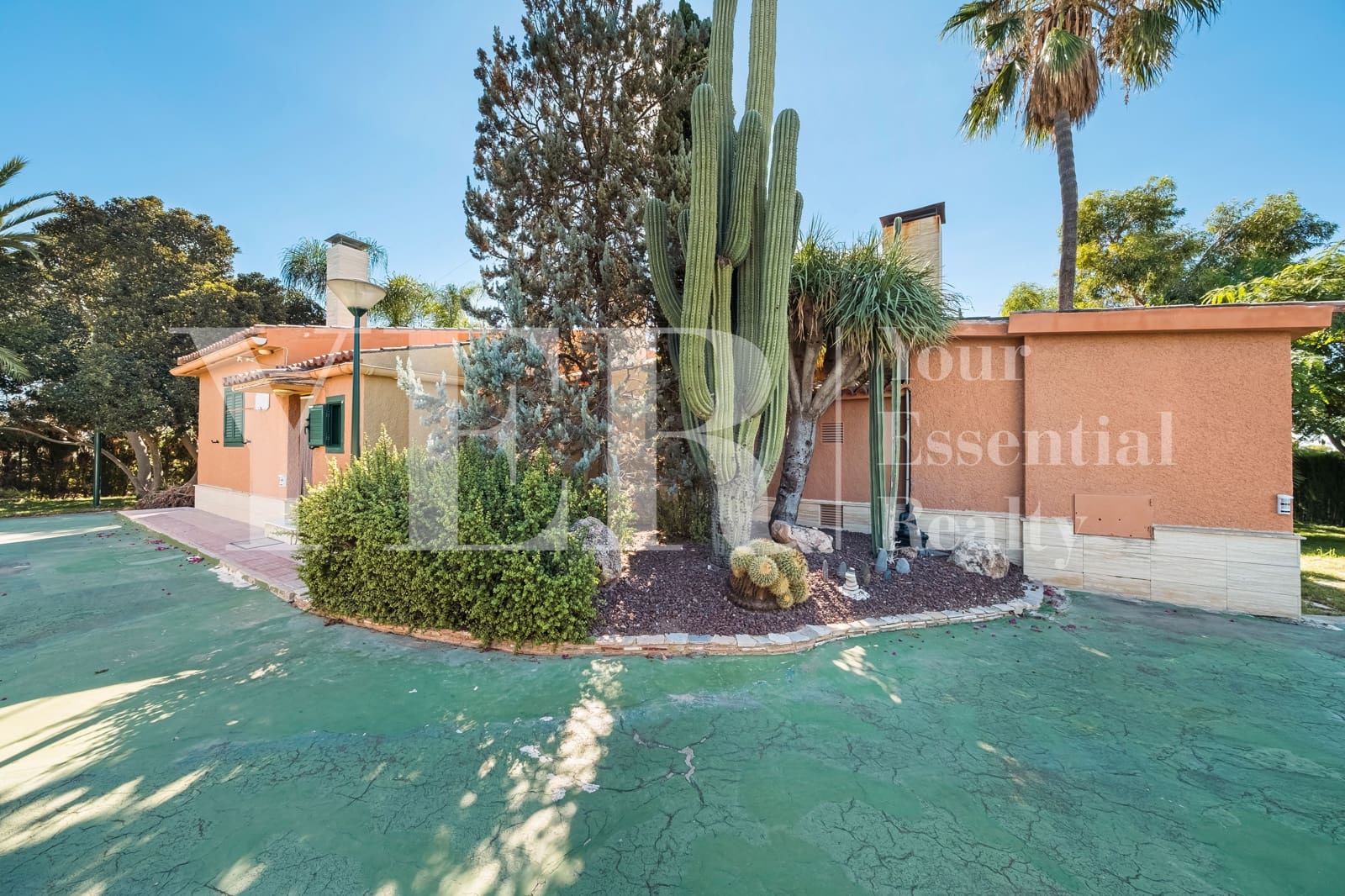 6 soveværelse Villa til salg i Elche / Elx med swimmingpool garage - € 735.000 (Ref: 8799471)