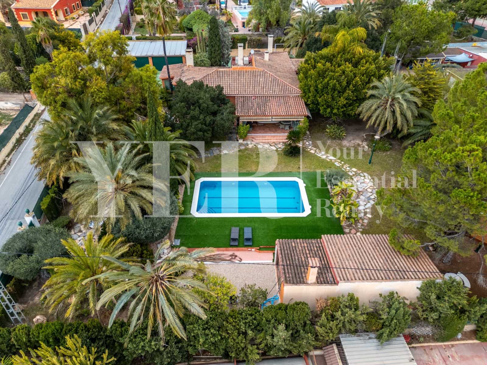 6 soveværelse Villa til salg i Elche / Elx med swimmingpool garage - € 735.000 (Ref: 8799471)