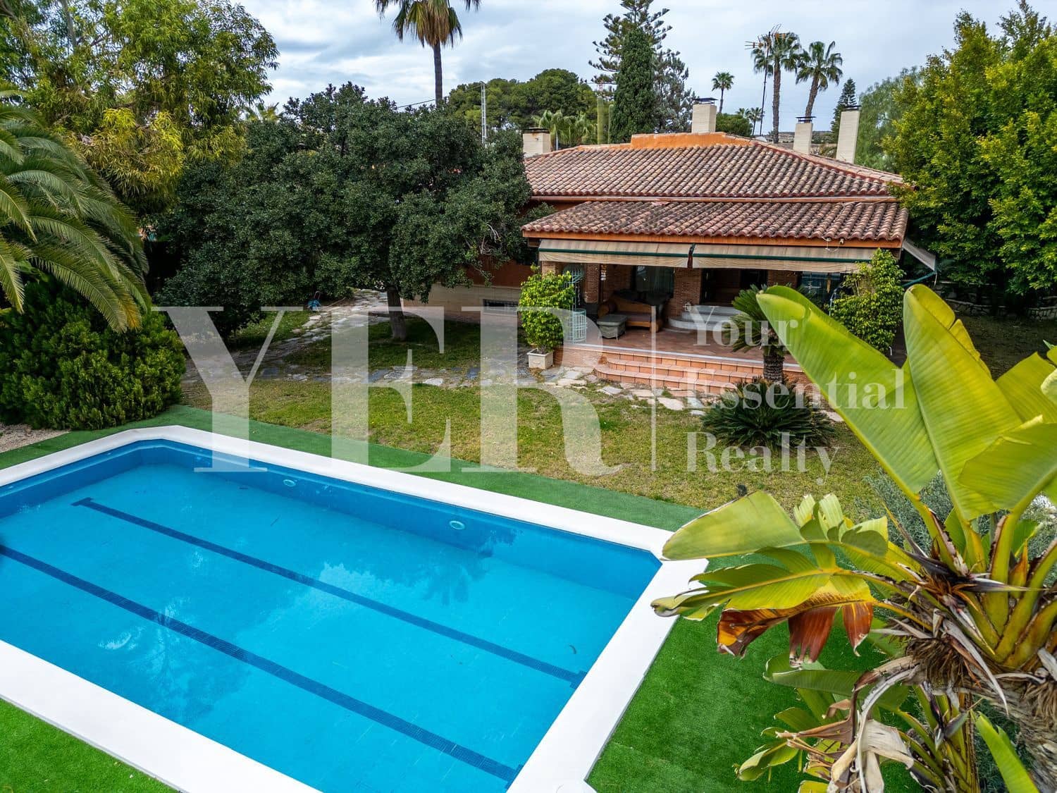 6 sypialnia Willa na sprzedaż w Elche / Elx z garażem - 730 000 € (Ref: 8799471)