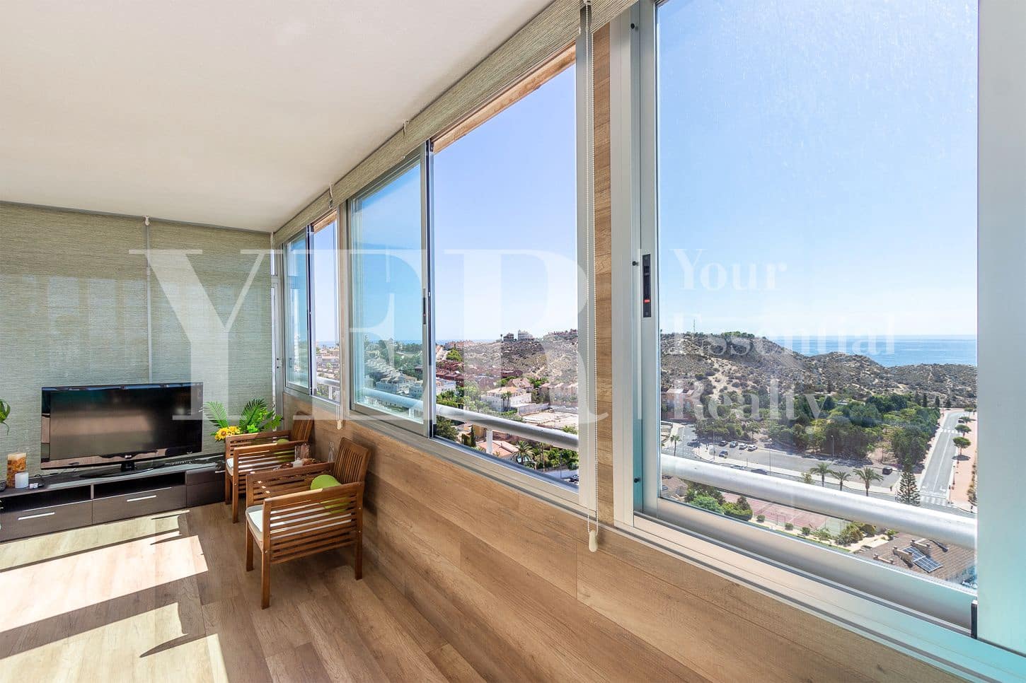 3 soveværelse Lejlighed til salg i Alicante by med swimmingpool garage - € 450.000 (Ref: 8799477)