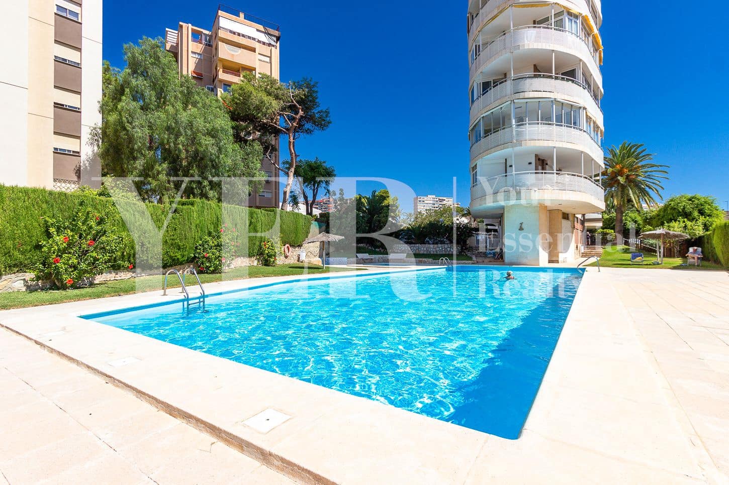 3 soveværelse Lejlighed til salg i Alicante by med swimmingpool garage - € 450.000 (Ref: 8799477)