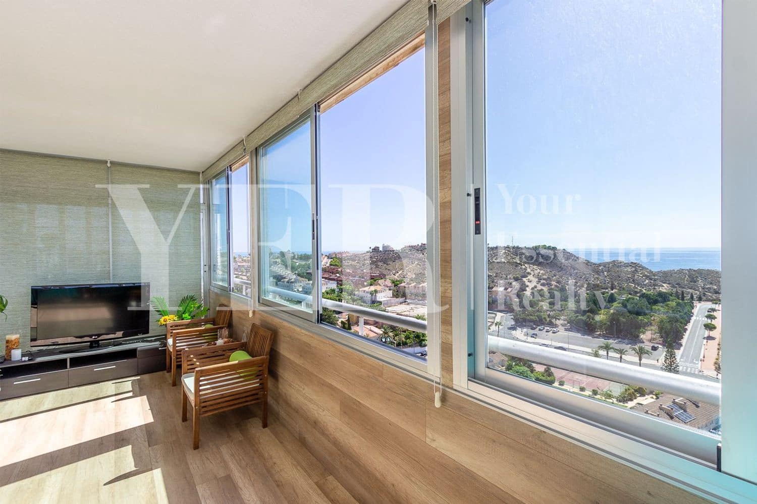 3 slaapkamer Appartement te koop in Cabo de las Huertas met zwembad garage - € 450.000 (Ref: 8799477)