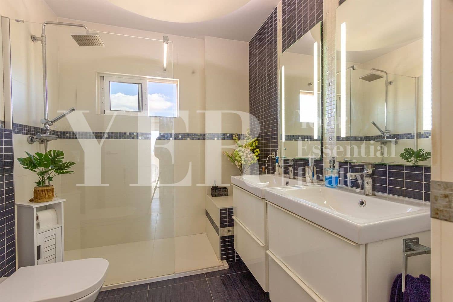 3 slaapkamer Appartement te koop in Cabo de las Huertas met zwembad garage - € 450.000 (Ref: 8799477)