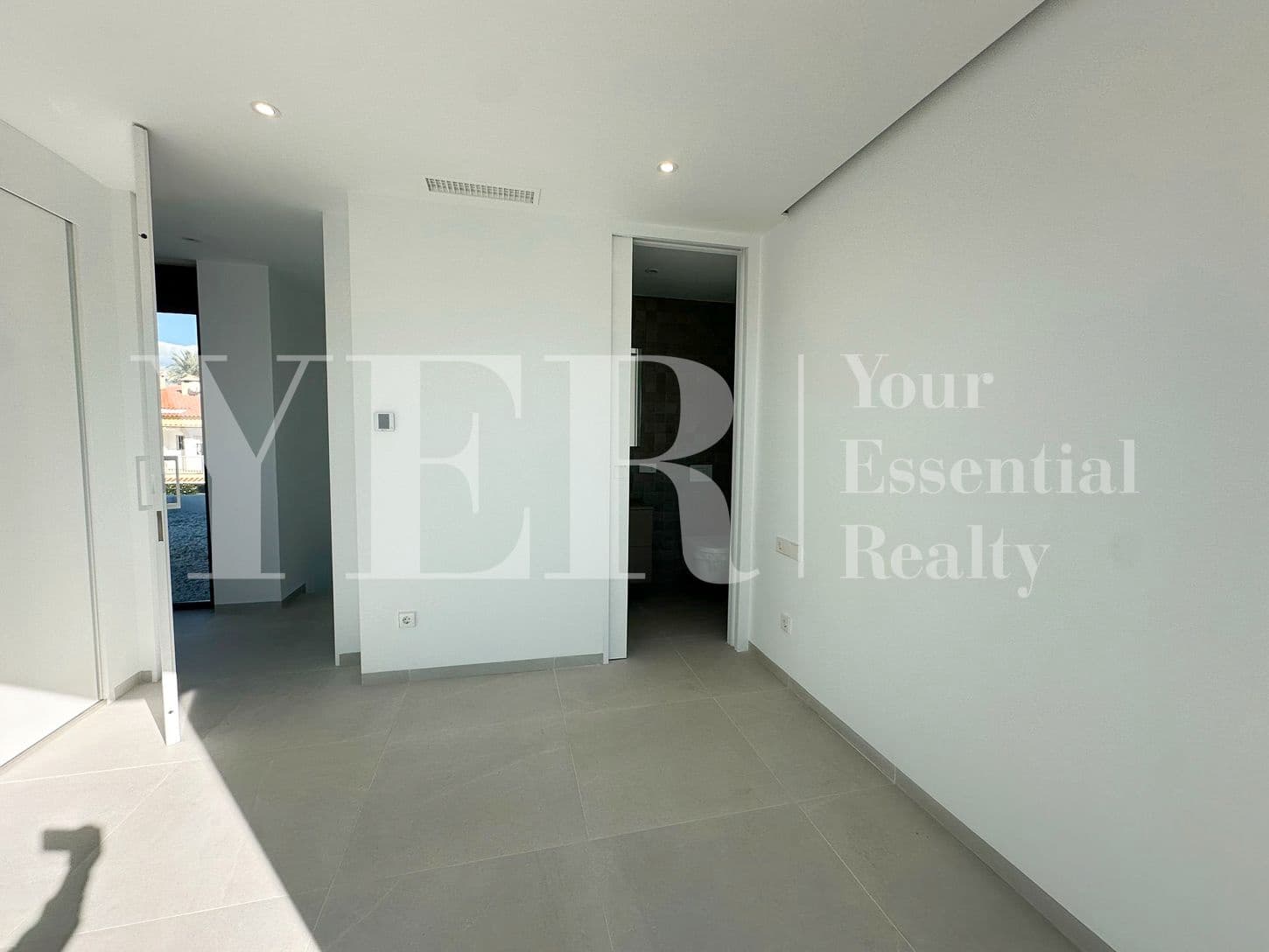 3 quarto Moradia para venda em San Juan de Alicante / Sant Joan d'Alacant com piscina garagem - 950 000 € (Ref: 8799482)