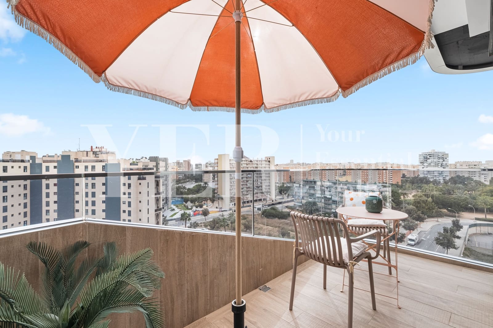 3 sypialnia Penthouse na sprzedaż w Miasto Alicante / Alacant z basenem garażem - 1 293 000 € (Ref: 8799484)