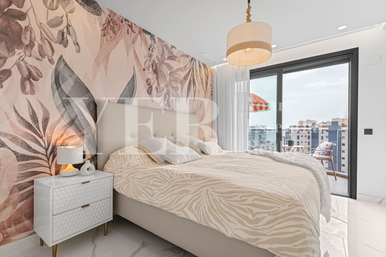 3 sypialnia Penthouse na sprzedaż w Miasto Alicante / Alacant z basenem garażem - 1 293 000 € (Ref: 8799484)