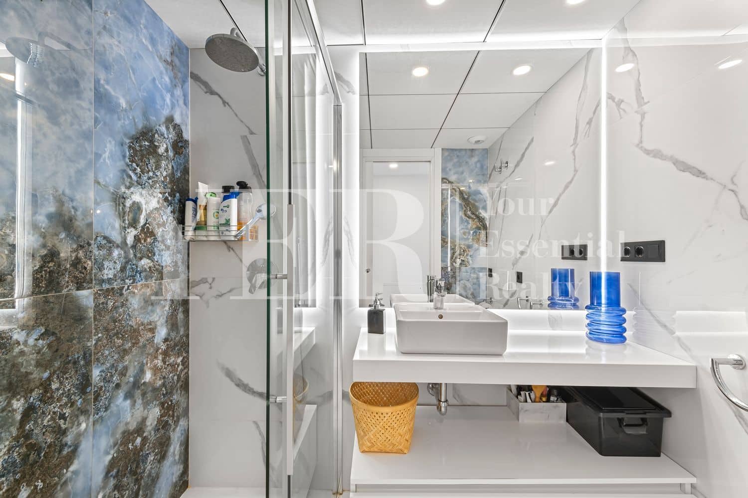 3 makuuhuone Huoneisto myytävänä paikassa Alicante kaupunki mukana uima-altaan 
autotalli - 1 250 000 € (Ref: 8799484)