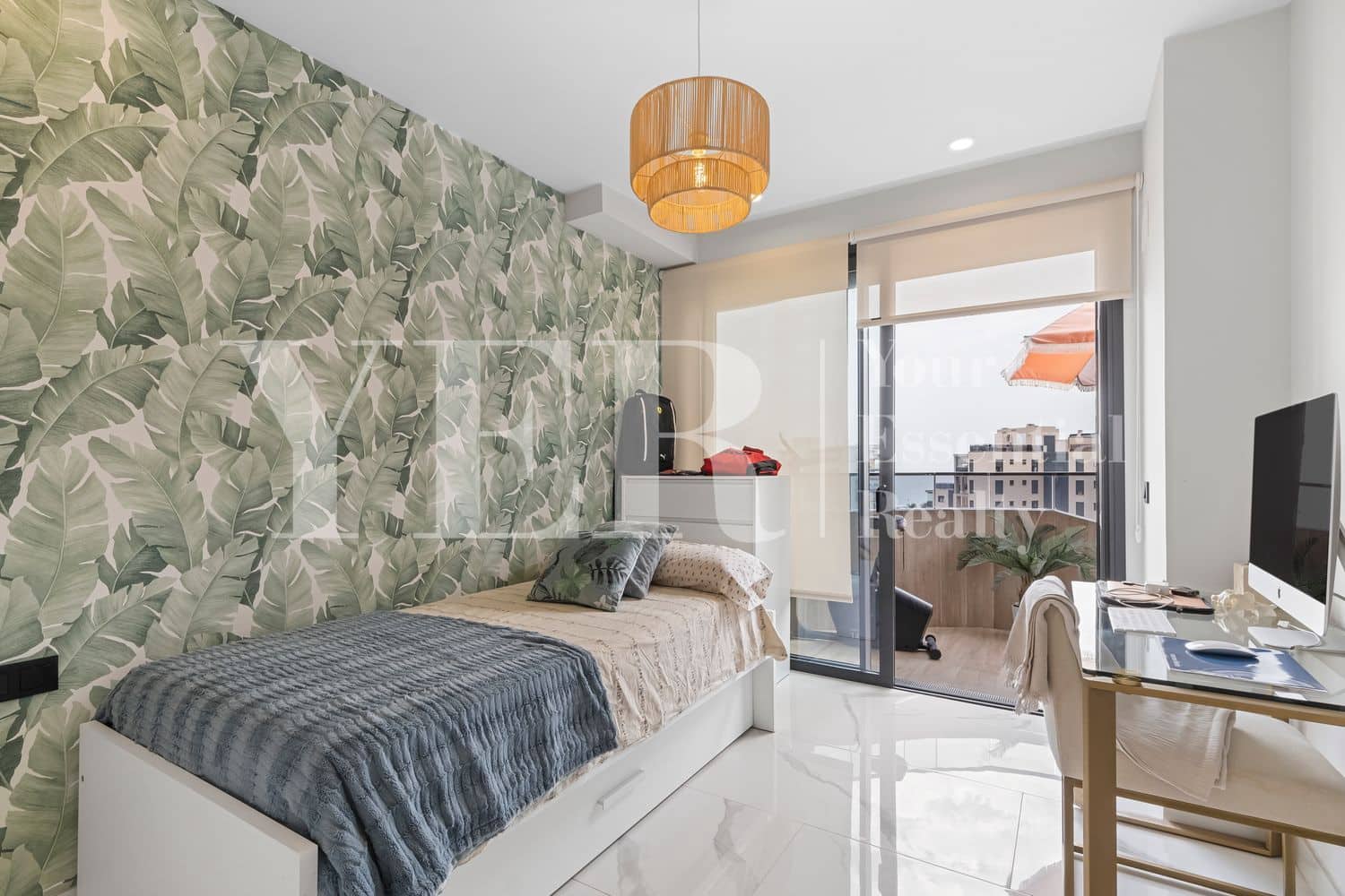 3 makuuhuone Huoneisto myytävänä paikassa Alicante kaupunki mukana uima-altaan 
autotalli - 1 250 000 € (Ref: 8799484)