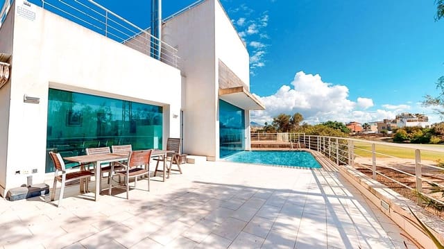 5 soveværelse Villa til salg i Alicante Golf, Alicante by med swimmingpool garage - € 1.200.000 (Ref: 8799489)