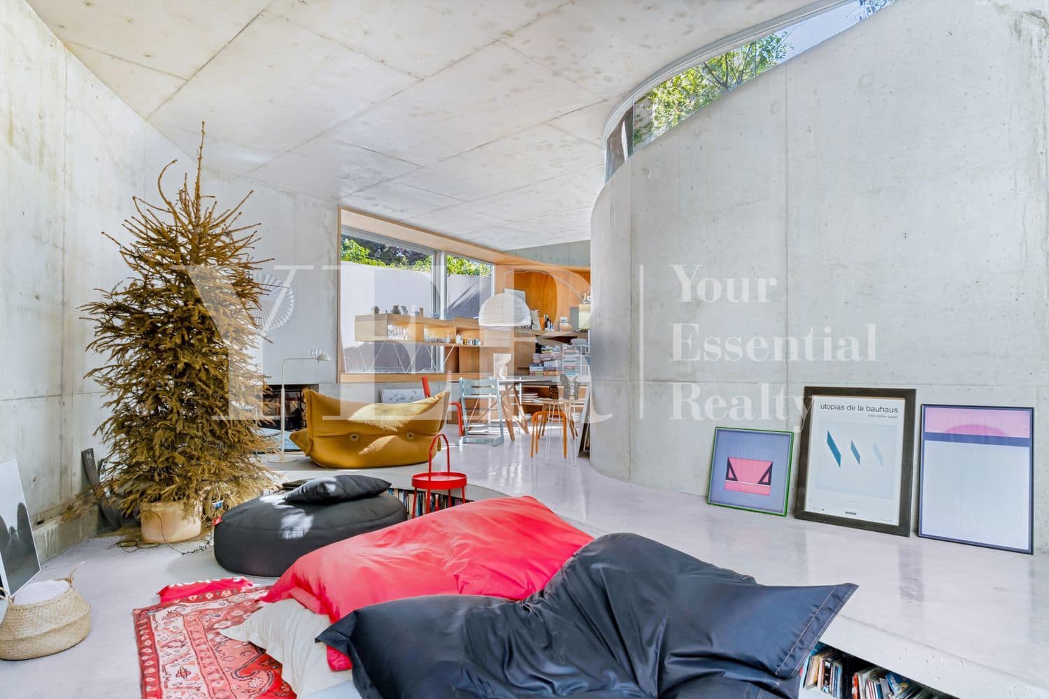 3 makuuhuone Huvila myytävänä paikassa San Vicente / Sant Vicent del Raspeig mukana uima-altaan 
autotalli - 1 150 000 € (Ref: 8842491)