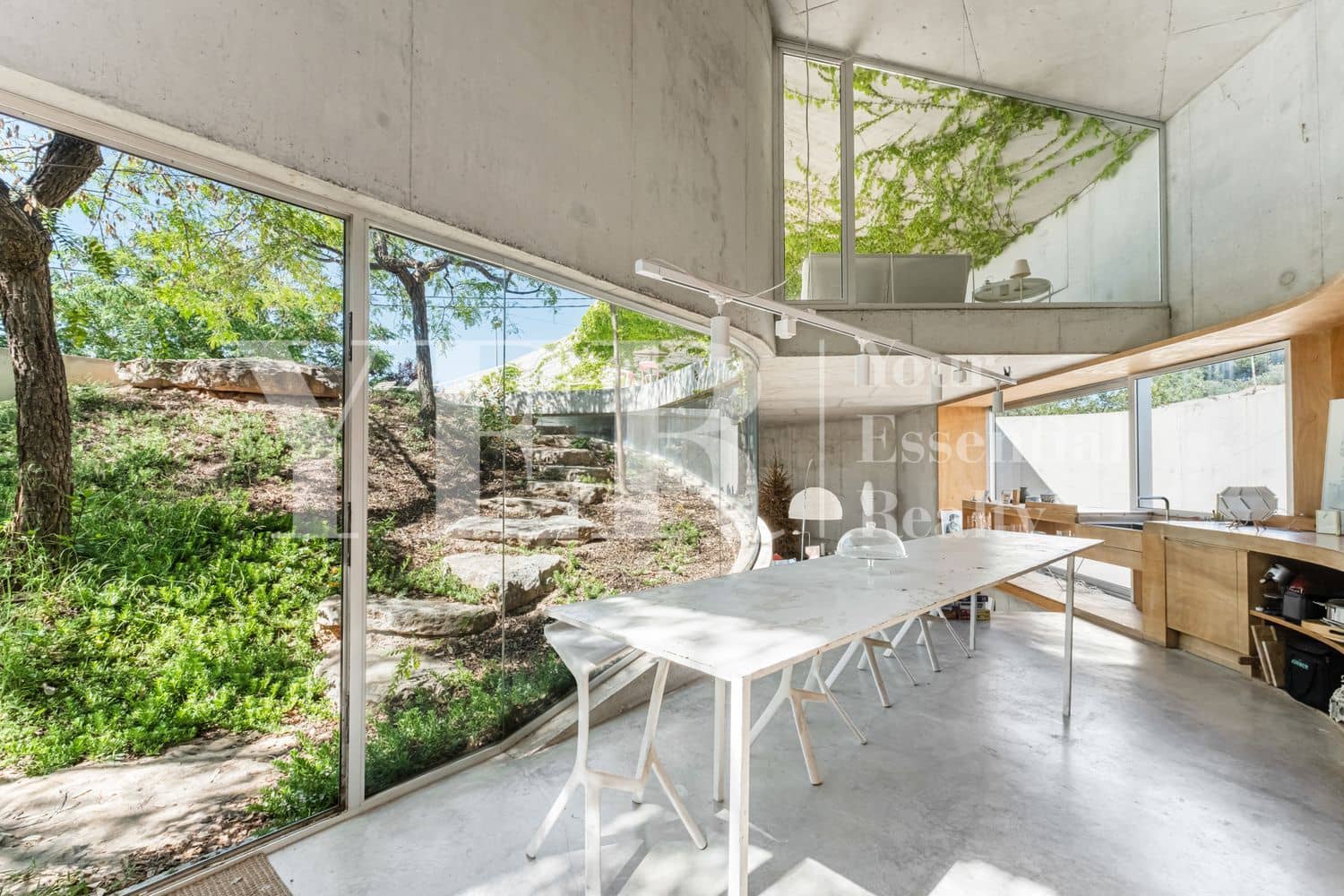 3 makuuhuone Huvila myytävänä paikassa San Vicente / Sant Vicent del Raspeig mukana uima-altaan 
autotalli - 1 150 000 € (Ref: 8842491)