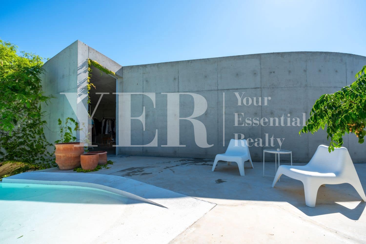 3 makuuhuone Huvila myytävänä paikassa San Vicente / Sant Vicent del Raspeig mukana uima-altaan 
autotalli - 1 150 000 € (Ref: 8842491)