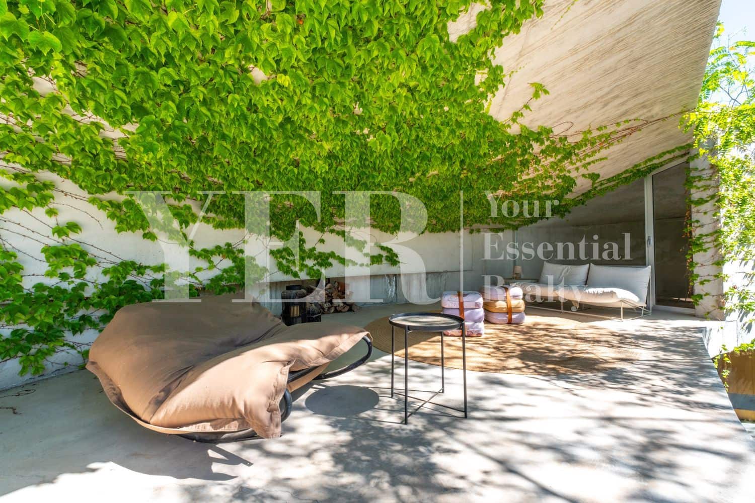 3 makuuhuone Huvila myytävänä paikassa San Vicente / Sant Vicent del Raspeig mukana uima-altaan 
autotalli - 1 150 000 € (Ref: 8842491)