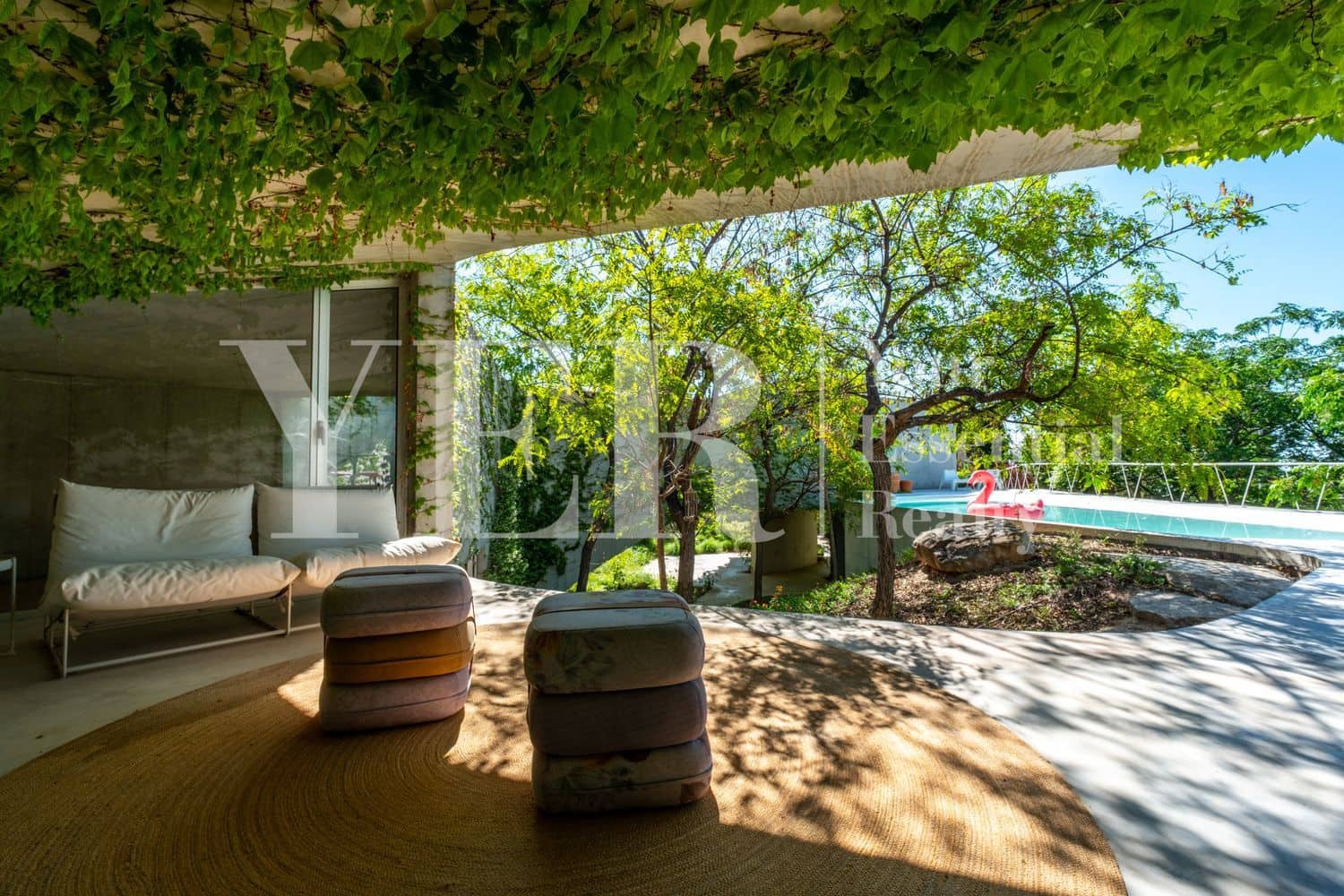 3 makuuhuone Huvila myytävänä paikassa San Vicente / Sant Vicent del Raspeig mukana uima-altaan 
autotalli - 1 150 000 € (Ref: 8842491)