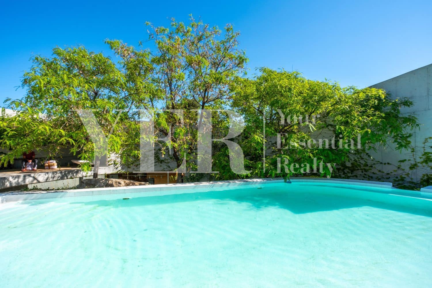 3 makuuhuone Huvila myytävänä paikassa San Vicente / Sant Vicent del Raspeig mukana uima-altaan 
autotalli - 1 150 000 € (Ref: 8842491)