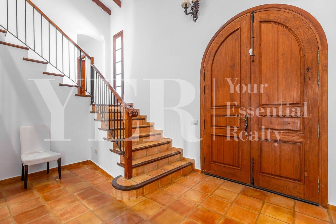 4 soverom Villa til salgs i Busot med svømmebasseng garasje - € 799 000 (Ref: 8873780)