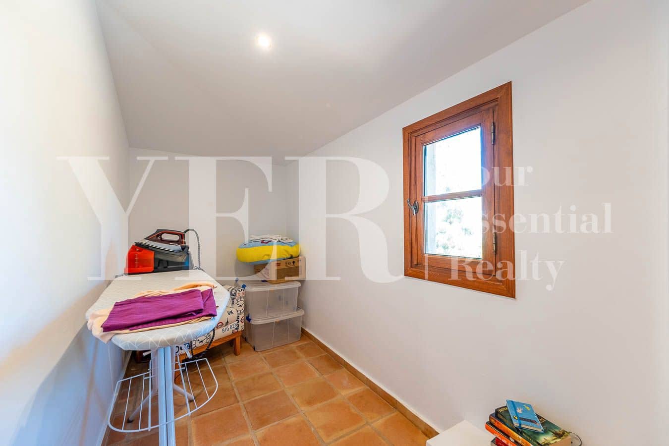 4 soverom Villa til salgs i Busot med svømmebasseng garasje - € 799 000 (Ref: 8873780)