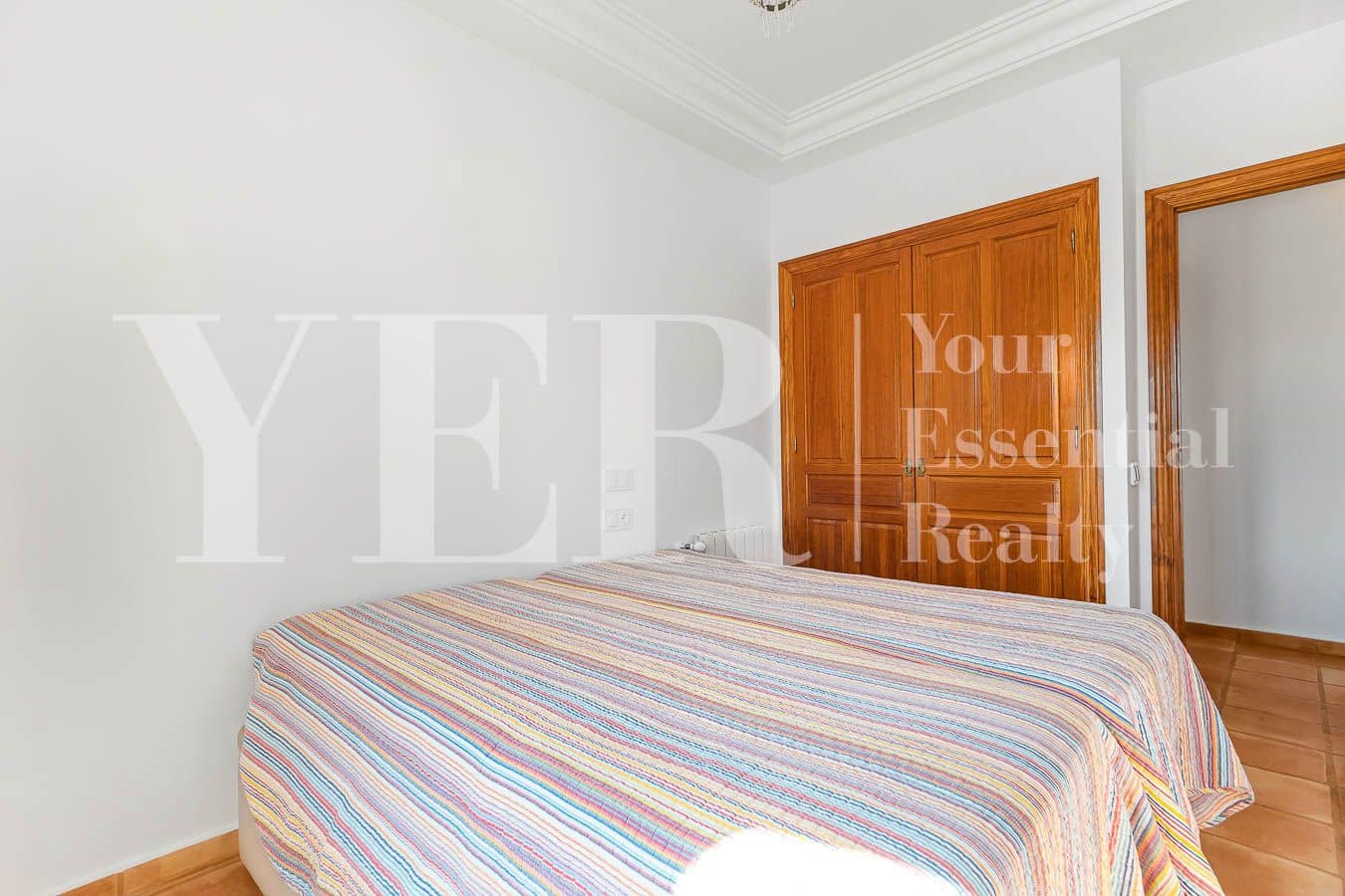 4 soverom Villa til salgs i Busot med svømmebasseng garasje - € 799 000 (Ref: 8873780)