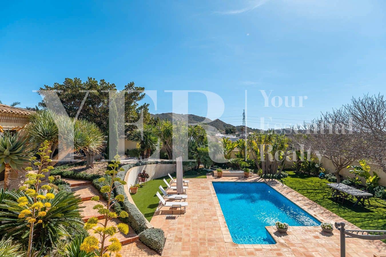 4 soverom Villa til salgs i Busot med svømmebasseng garasje - € 799 000 (Ref: 8873780)