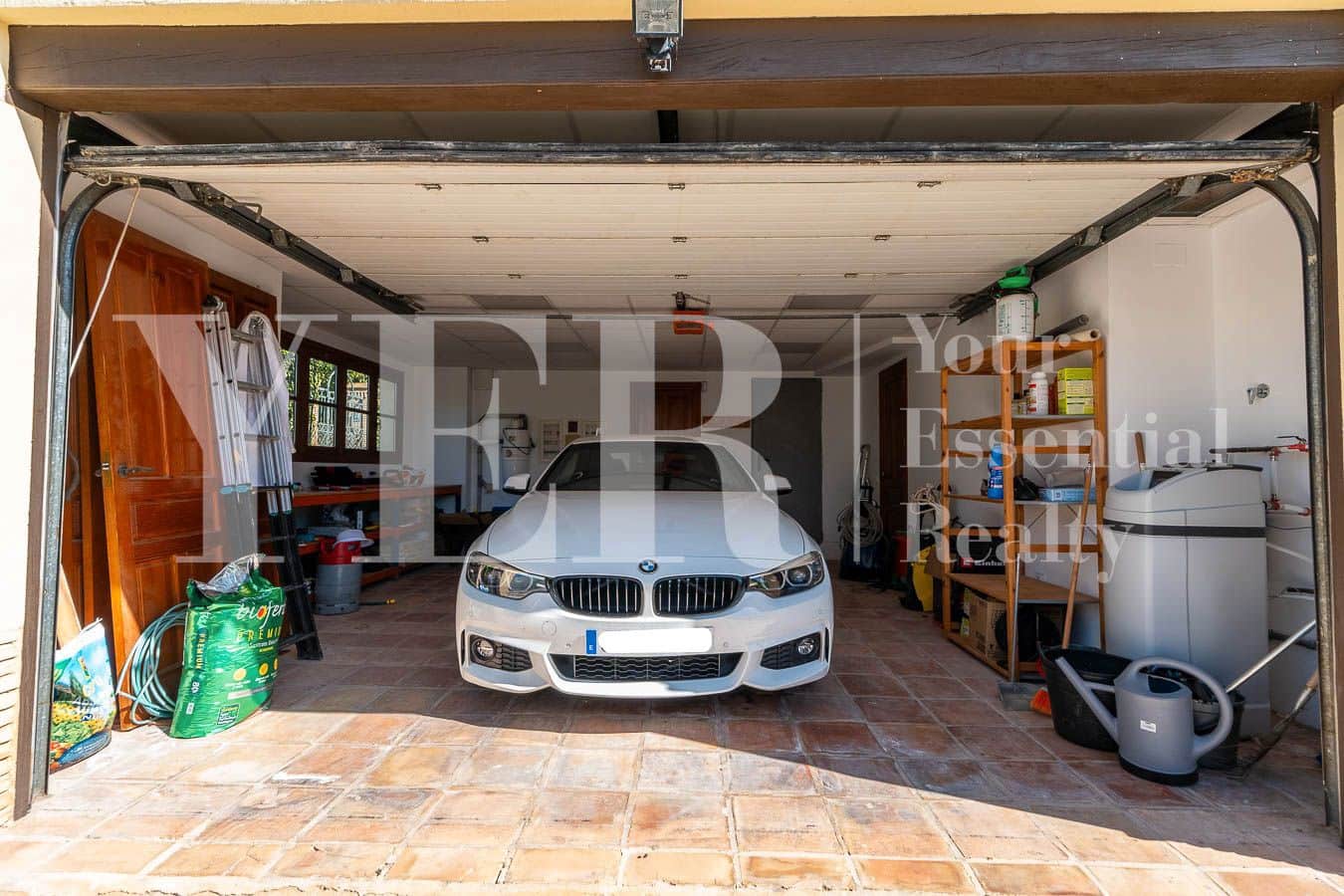 4 soverom Villa til salgs i Busot med svømmebasseng garasje - € 799 000 (Ref: 8873780)