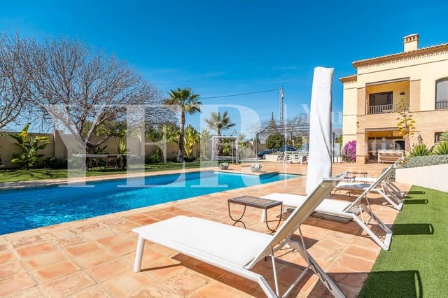 4 soverom Villa til salgs i Busot med svømmebasseng garasje - € 799 000 (Ref: 8873780)