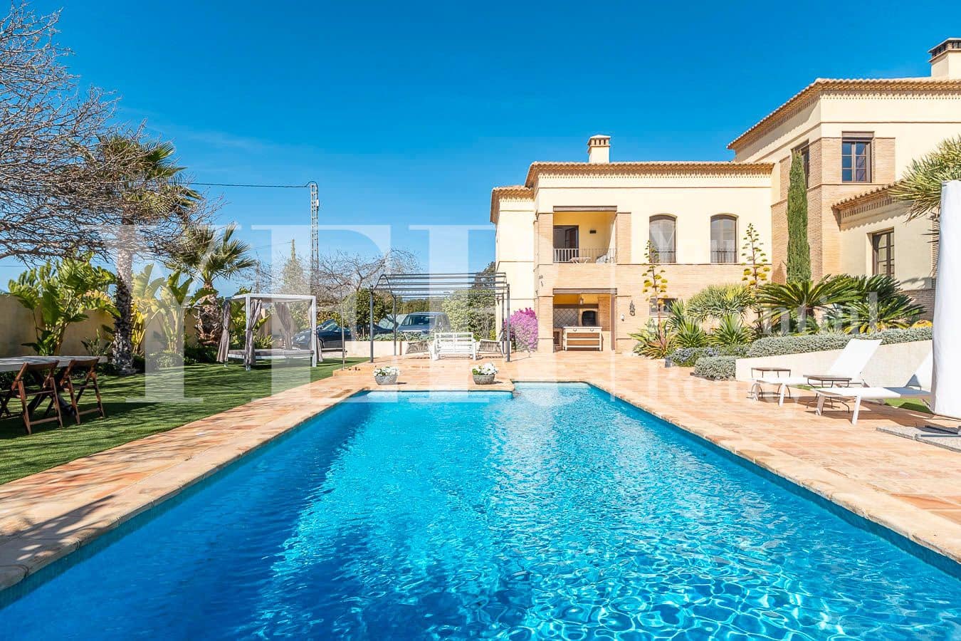 4 soverom Villa til salgs i Busot med svømmebasseng garasje - € 799 000 (Ref: 8873780)